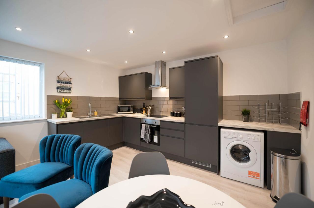 Charles Alexander Short Stay - Windmill House Apartments Lytham St Annes Extérieur photo